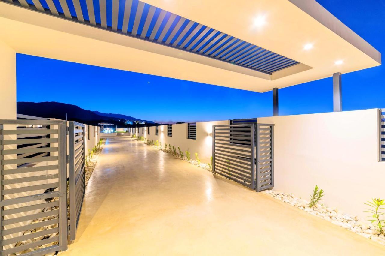 Villa Solaris Heated Pool & Jacuzzi 게오르기우폴리스 외부 사진