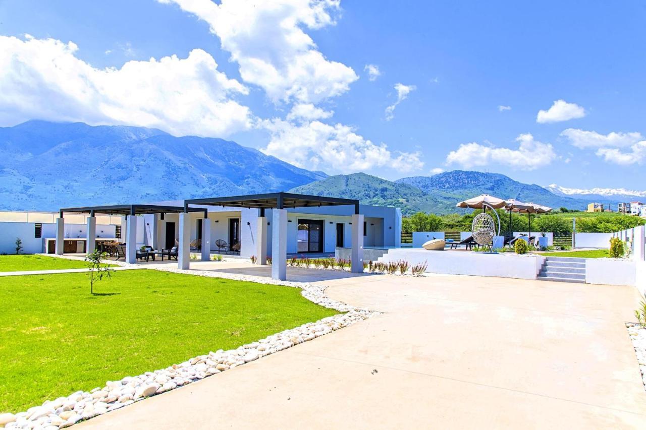 Villa Solaris Heated Pool & Jacuzzi 게오르기우폴리스 외부 사진