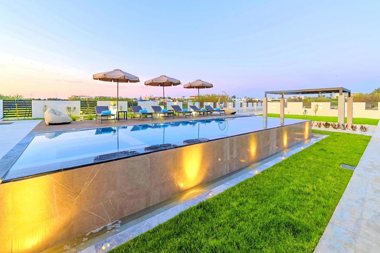 Villa Solaris Heated Pool & Jacuzzi 게오르기우폴리스 외부 사진